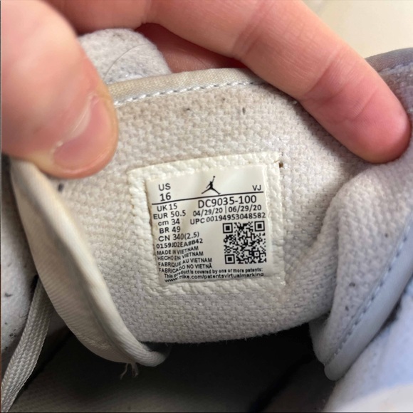 Jordan 1 Mid - Picture 6 of 9